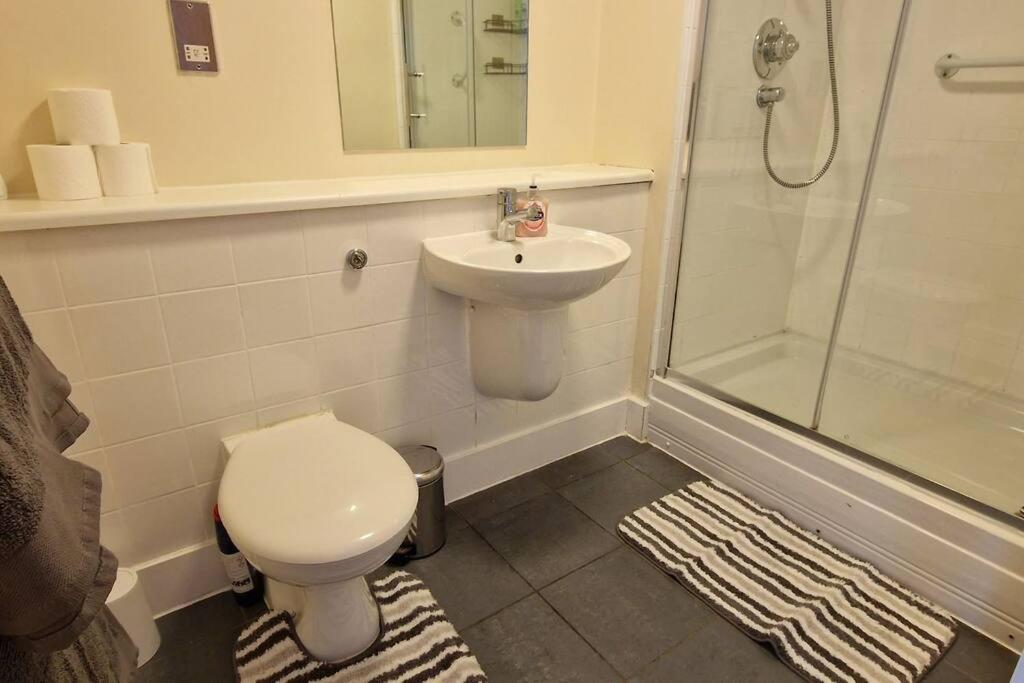 2 Bedroom Apartment Central Birmingham City Centre Bagian luar foto